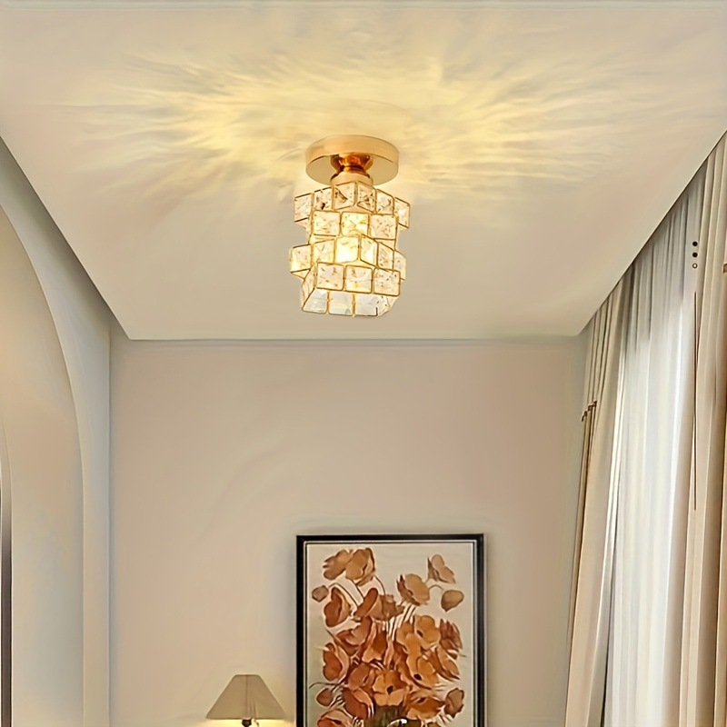 Creative and personalized American-style hallway and corridor lights, modern minimalist entryway and door crystal ceiling lights