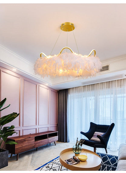 Warm Romantic Creative Crown Feather Lamp