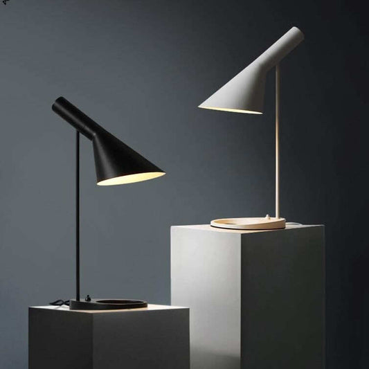Nordic Design Arne Jacobsen Floor Lamp For Living Room E27 LED Standing Lamp Black White Lighting Luminaria Bedroom Bedside Lamp