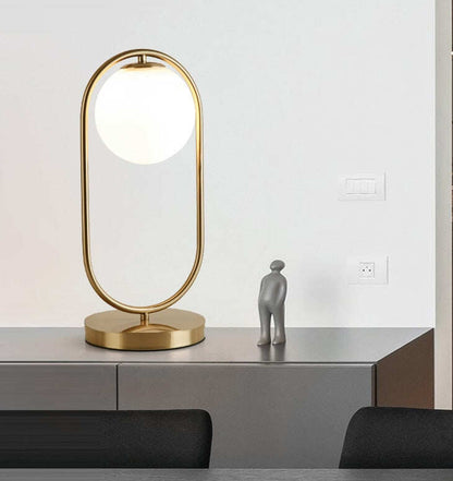 Nordic Art Deco Golden Body Table Lamp Metal Base Plate Modern Minimalist Frosted Glass Led Desk Lamp For Study/Bed Room