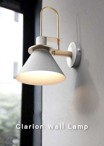 Post-modern Metal Wall Lamp Creative Restaurant Aisle Balcony Bedroom Bedside Personality Nordic Macaroon Horn Wall Lamp