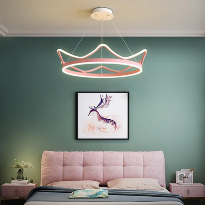 The Living Room Is Simple with Modern Crown Led Chandeliers