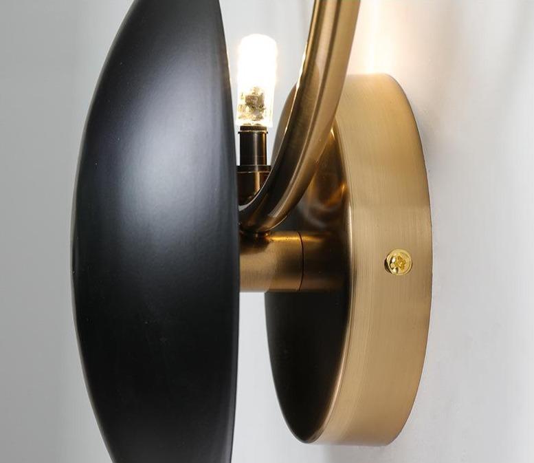 Postmodern Bedside Lamp Wall Lamp Personality Creative Shell Wall Lamp