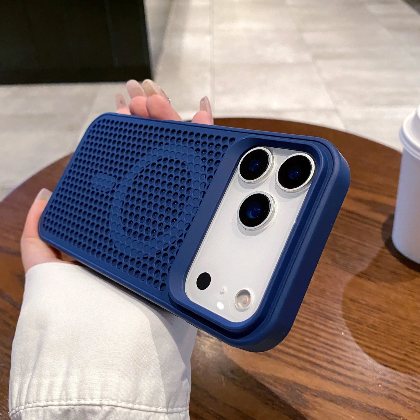 Cooling Heat Dissipation For Magsafe Case For iPhone 17 Breathable Magnetic Hard Phone Case