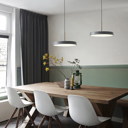 Northern Europe Minimalist Metal Pendant Light Hanging Lamp Creative Modern Simple Round Saucer