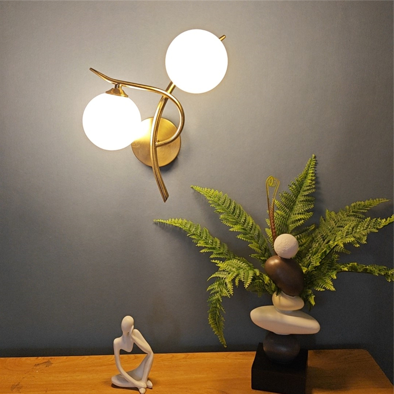 Nordic Modern Iron Wall Lamps LED Bedroom Bed Lamp Learning Corridor Room Indoor Wall Lights Glass Ball Decor Light Fixtures E27