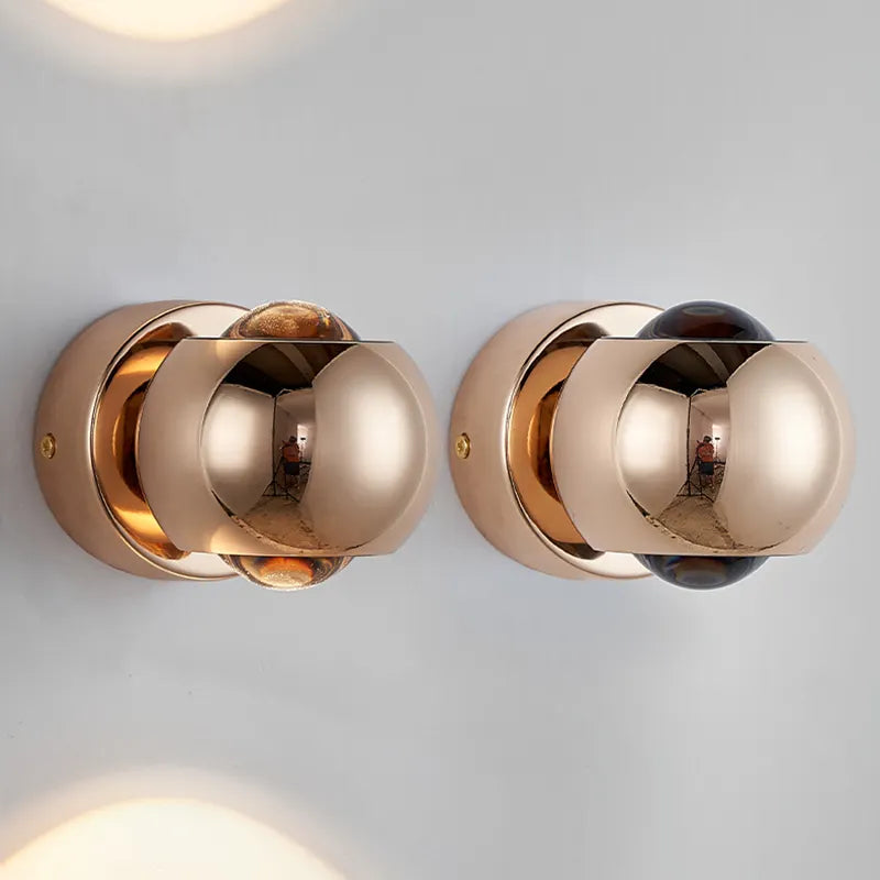 Nordic LED Wall Lamp Modern Luxury Gold Wall Light Indoor Lighting Room Decor Sconces For Bedroom Bedside Living Room Lamp