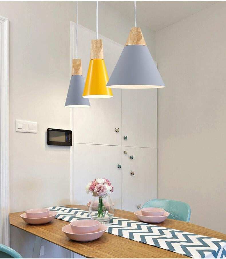 Nordic LED Pendant Lights Dining Room Pendant Lamp Modern Colorful Restaurant Kitchen Coffee Bedroom Loft Hanglamp Wood E27